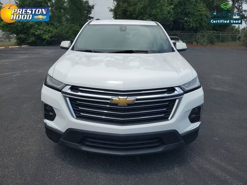 Used 2024 Chevrolet Traverse LT FWD image 2