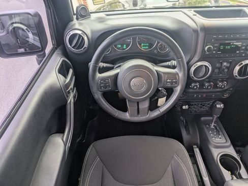 Used 2014 Jeep Wrangler Unlimited Sahara w/ Connectivity Group image 16