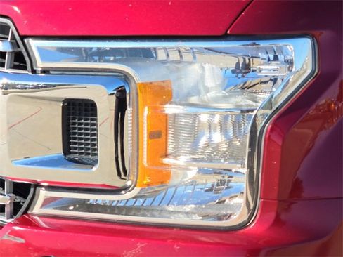 Used 2018 Ford F150 XLT w/ Equipment Group 302A Luxury image 4