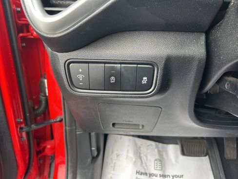 Used 2020 Kia Soul LX image 6