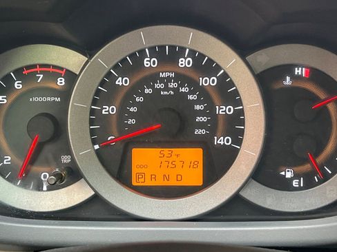 Used 2011 Toyota RAV4 4WD w/ Base L4 Extra Value Pkg image 33
