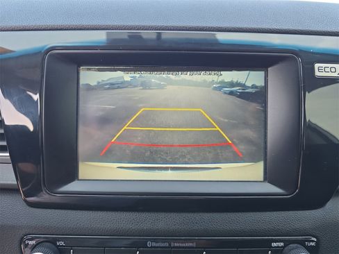 Used 2019 Kia Niro LX image 17