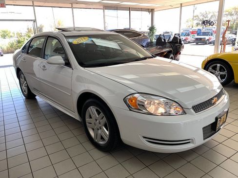 Used 2013 Chevrolet Impala LT w/ LT Sunroof Package image 7