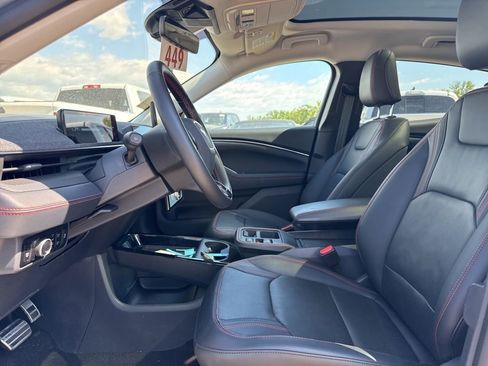 Used 2025 Ford Mustang Mach-E Premium w/ Sport Appearance Package AWD/4WD image 5