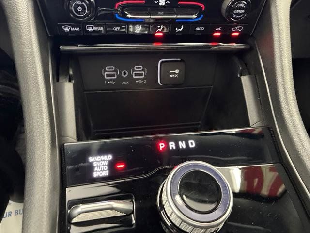 Certified 2024 Jeep Grand Cherokee Limited AWD/4WD image 53