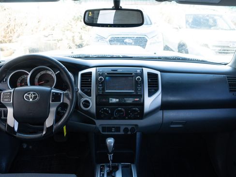 Used 2012 Toyota Tacoma 4x4 Double Cab w/ TRD Sport Upgrade Pkg image 17