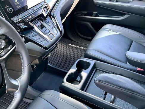 Used 2023 Honda Odyssey Touring image 19