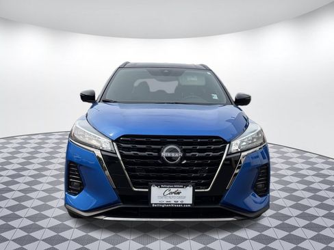 Used 2024 Nissan Kicks SR w/ SR Premium Package FWD image 2
