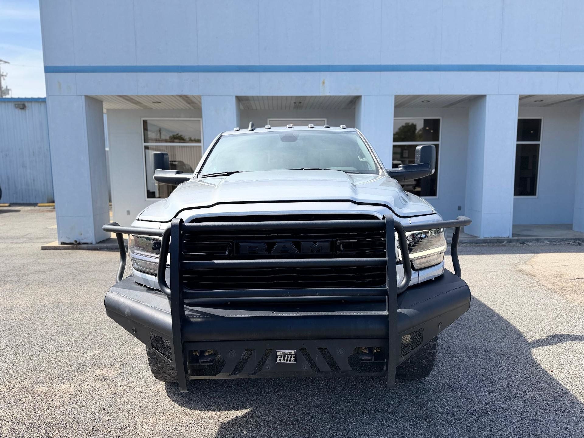 Used 2022 RAM 2500 Laramie w/ Night Edition AWD/4WD image 7