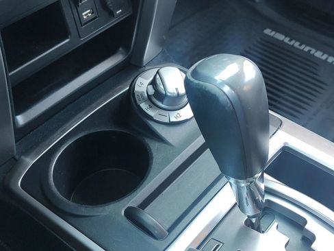 Used 2020 Toyota 4Runner SR5 image 19