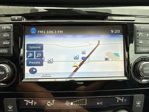 Used 2016 Nissan Rogue SV w/ SV Premium Package AWD/4WD image 19