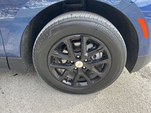 Used 2023 Chevrolet Equinox LT image 4