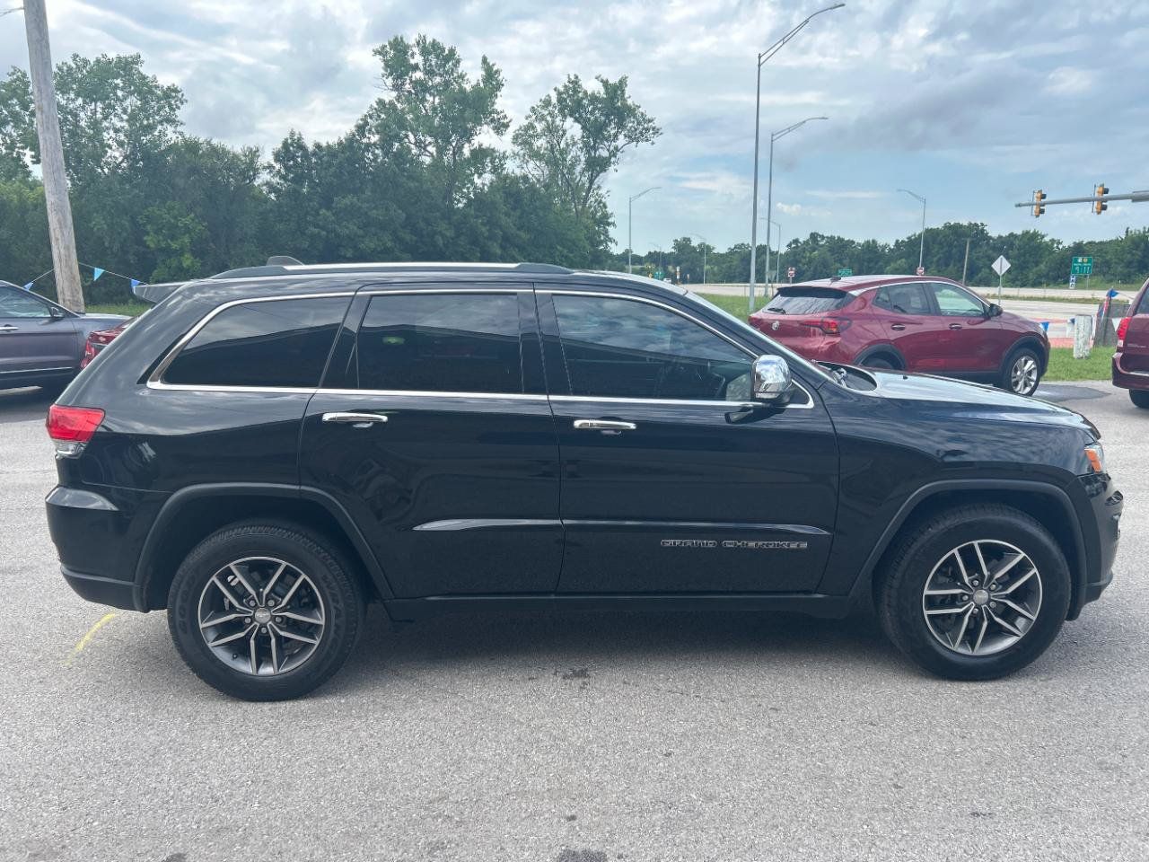 Used 2018 Jeep Grand Cherokee Limited RWD image 4