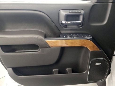 Used 2018 Chevrolet Silverado 1500 LTZ w/ Sport Package image 7