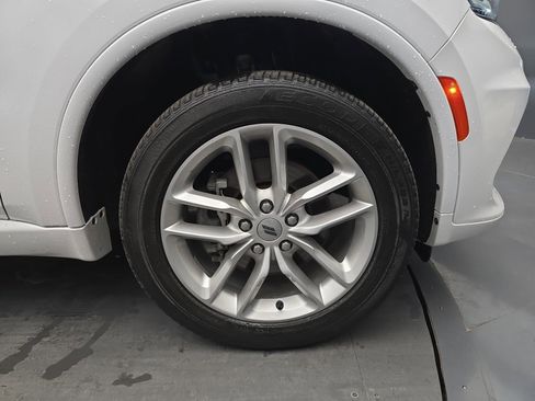 Used 2023 Dodge Durango GT image 9