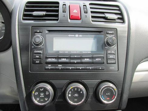 Used 2015 Subaru Forester 2.5i Premium image 12