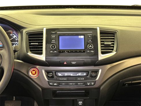 Used 2017 Honda Pilot LX image 14