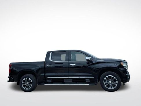 New 2026 Chevrolet Silverado 1500 High Country w/ Technology Package RWD image 2