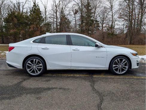 Used 2023 Chevrolet Malibu LT FWD image 4