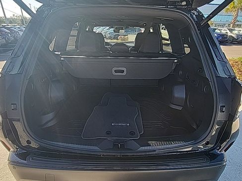 Certified 2025 Subaru Forester Sport w/ Popular Package image 12