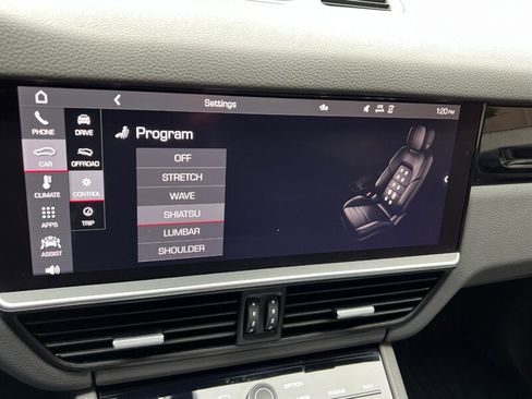 Used 2021 Porsche Cayenne image 42