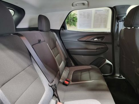 Certified 2025 Chevrolet TrailBlazer LT w/ Convenience Package FWD image 15