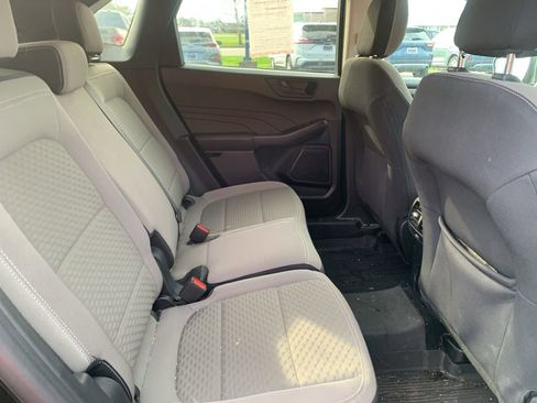 Used 2022 Ford Escape SE w/ Cold Weather Package image 12