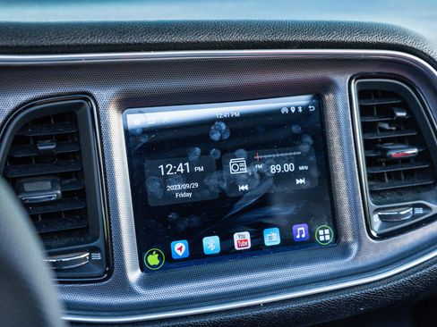 Used 2017 Dodge Challenger R/T Scat Pack w/ Leather Interior Group RWD image 30