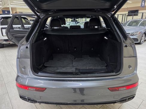 Used 2020 Audi SQ5 Prestige w/ Prestige Package AWD/4WD image 13