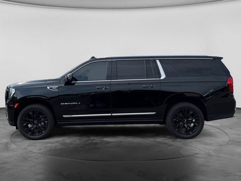 Used 2022 GMC Yukon XL Denali AWD/4WD image 6