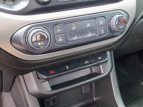 Used 2022 GMC Canyon Elevation w/ Trailering Package RWD image 14