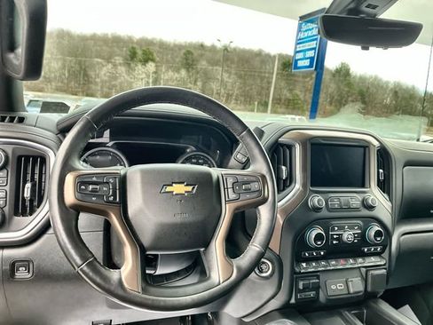 Used 2020 Chevrolet Silverado 2500 High Country w/ Technology Package image 13