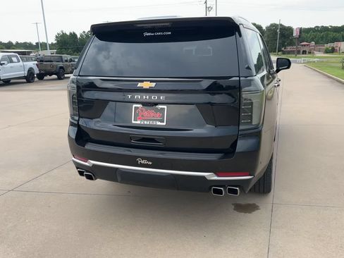 Used 2025 Chevrolet Tahoe High Country AWD/4WD image 8