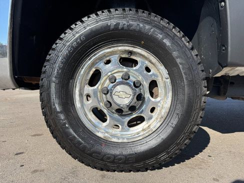 Used 2008 Chevrolet Silverado 2500 W/T w/ Snow Plow Prep Package AWD/4WD image 13