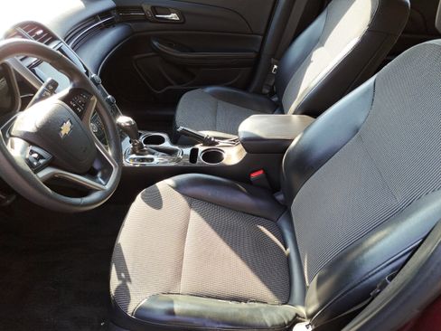 Used 2015 Chevrolet Malibu LT w/ Power Convenience Package image 14