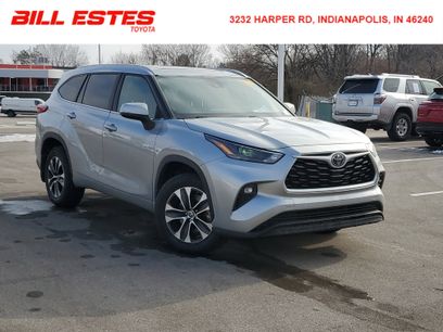 Used 2023 Toyota Highlander XLE