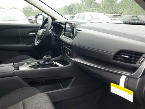 New 2026 Nissan Rogue SV image 32