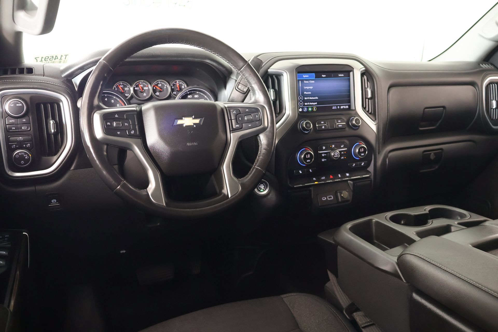 Used 2020 Chevrolet Silverado 1500 LT w/ Texas Edition AWD/4WD image 2