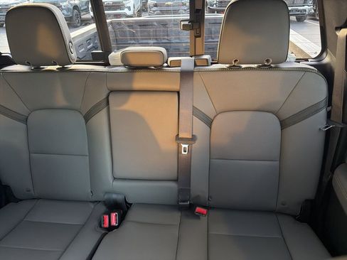 New 2026 Chevrolet Colorado ZR2 w/ Technology Package image 30