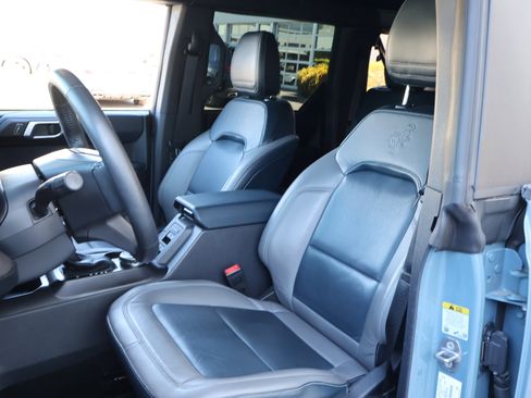 Used 2022 Ford Bronco Outer Banks image 2