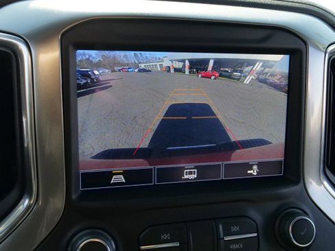 Used 2021 Chevrolet Silverado 2500 LTZ w/ LTZ Convenience Package image 12