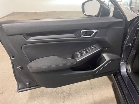 Used 2023 Honda Civic LX image 25