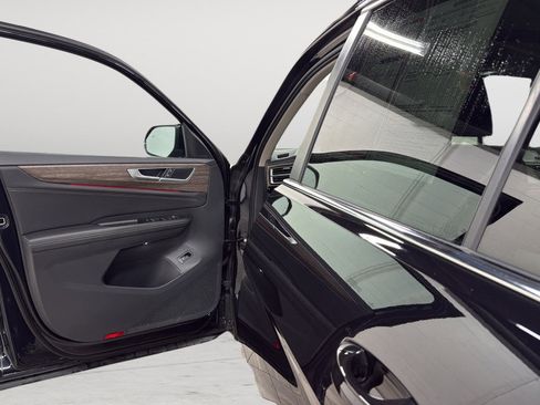 Certified 2025 Volkswagen Atlas SEL image 14