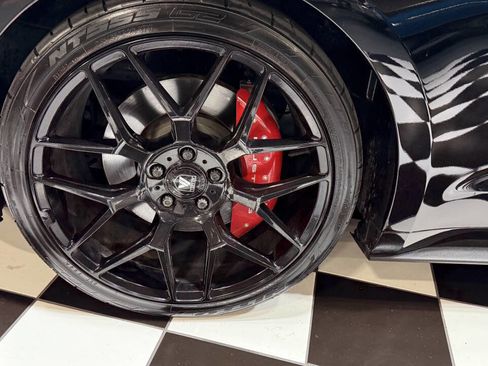 Used 2017 Ford Mustang GT Premium image 14