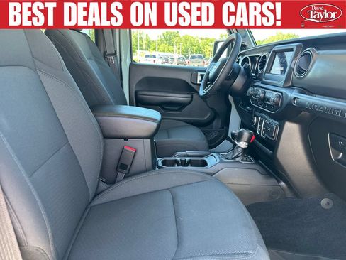 Used 2023 Jeep Wrangler Sport AWD/4WD image 31
