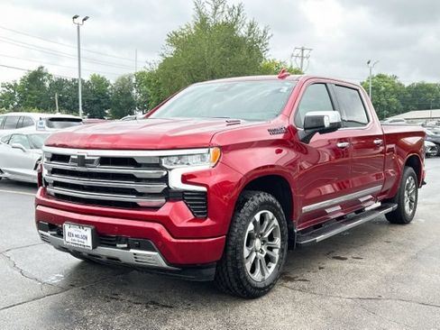 Used 2024 Chevrolet Silverado 1500 High Country w/ Technology Package AWD/4WD image 5