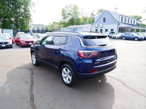 Used 2021 Jeep Compass Latitude w/ Convenience Group AWD/4WD image 4