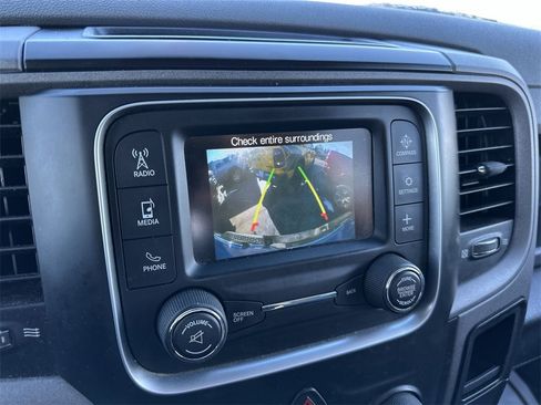 Used 2017 RAM 1500 Express image 9