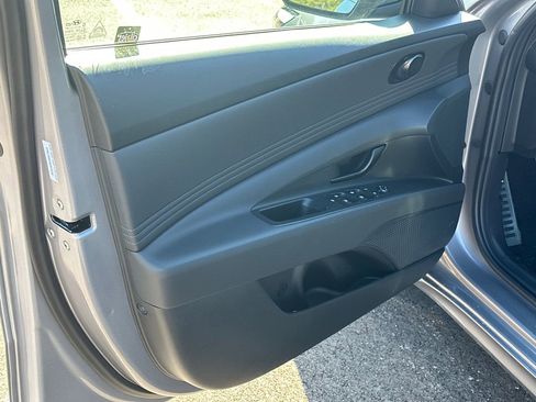 New 2025 Hyundai Elantra Sport image 10