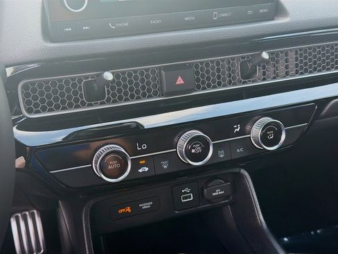 Certified 2024 Honda Civic Sport image 14